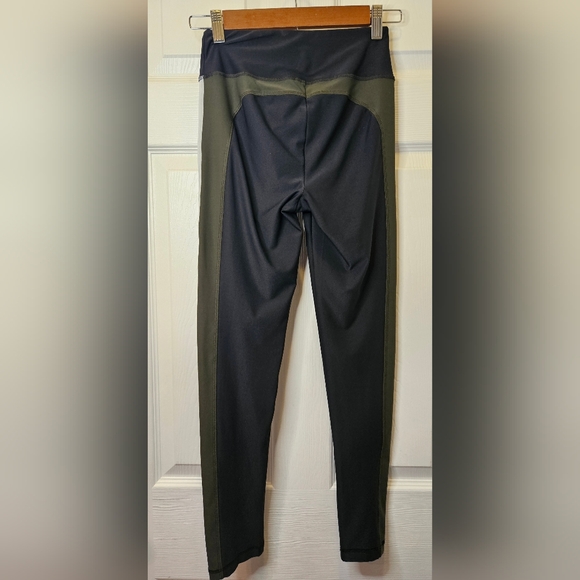 🌺BEBE Sport Athletic Leggings - Picture 2 of 4